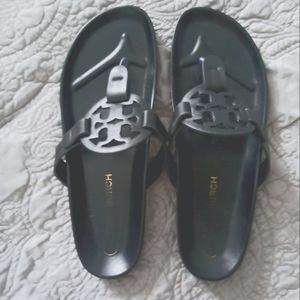 Tory Burch size 9